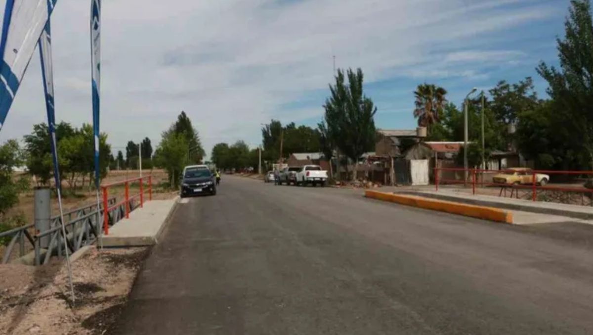 Gaido inauguró 12 de cuadras de asfalto y anunció más proyectos dentro del Plan Capital