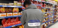 Invitan a Protección al Consumidor por publicación de precios de la canasta básica en supermercados