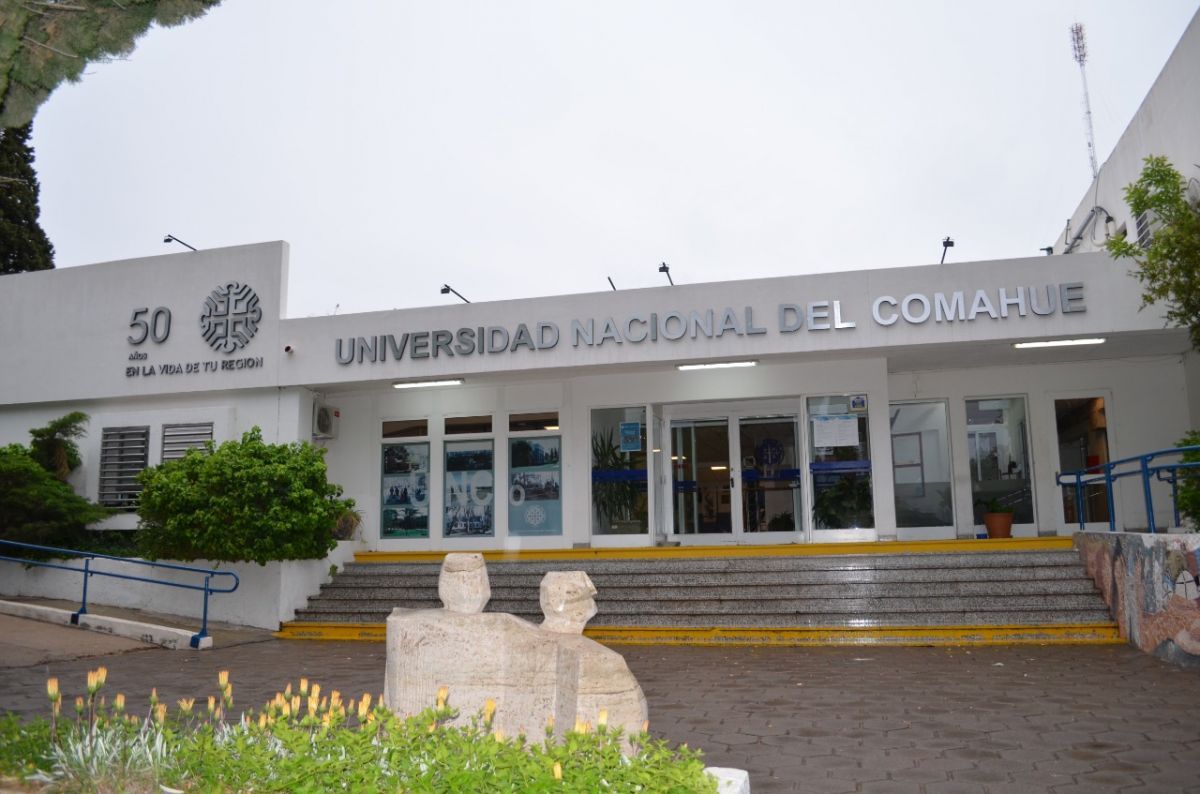 La UNCo llama a concurso para cubrir 19 cargos 