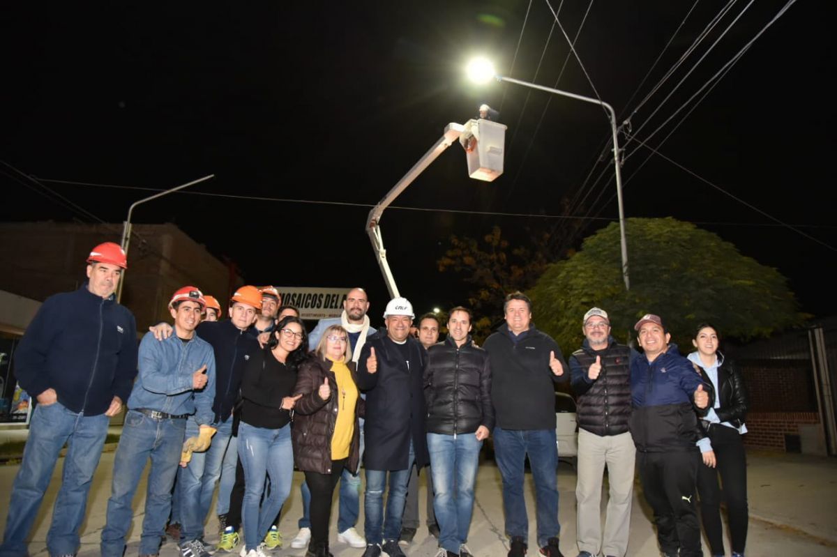 Inauguraron las nuevas luminarias de la calle Belgrano