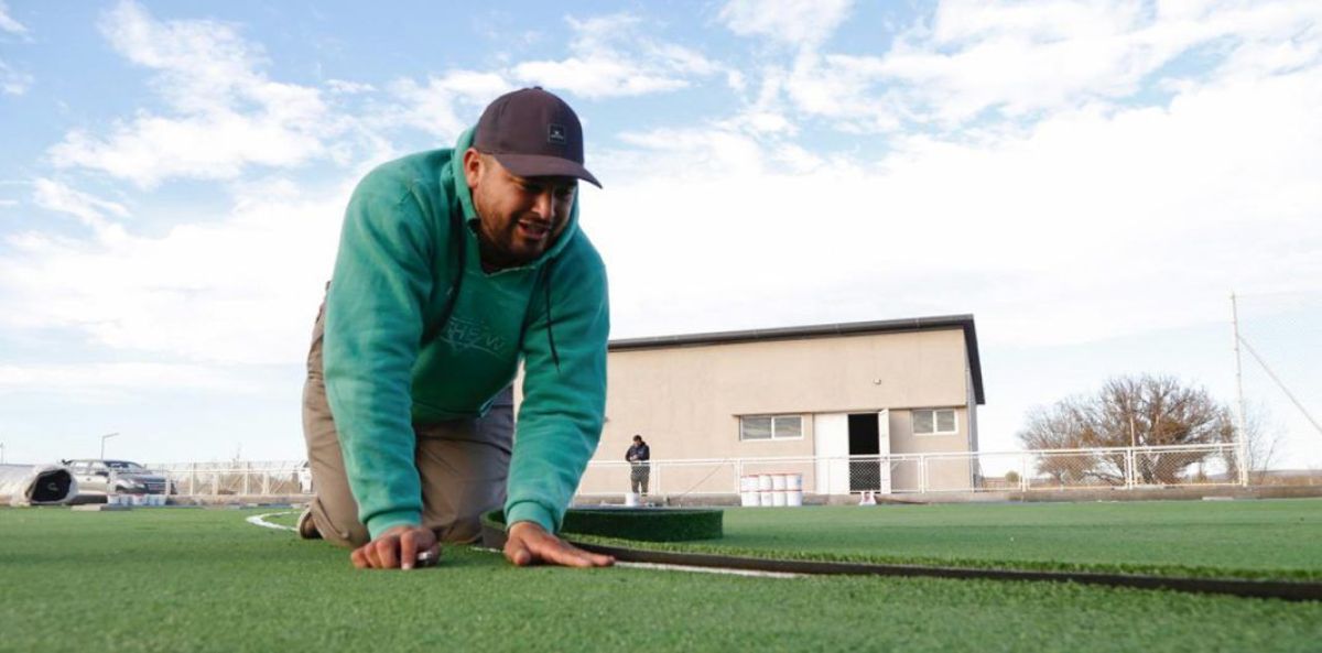 Está próxima a finalizarse la obra de la cancha de hockey base agua