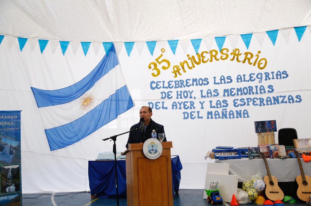 Manzano Amargo celebró con anuncios su 35° aniversario