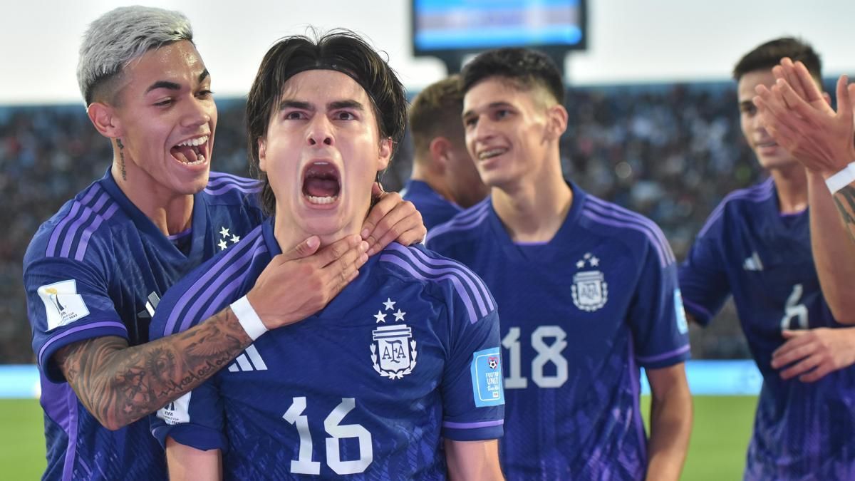 VIDEO: El increíble golazo de Luka Romero para sellar la clasificación albiceleste