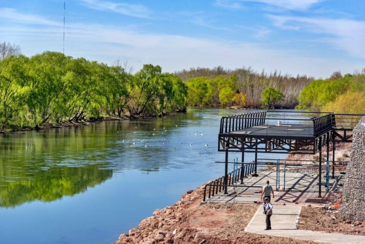 El Paseo Limay sumará el nuevo "mirador de los cisnes"