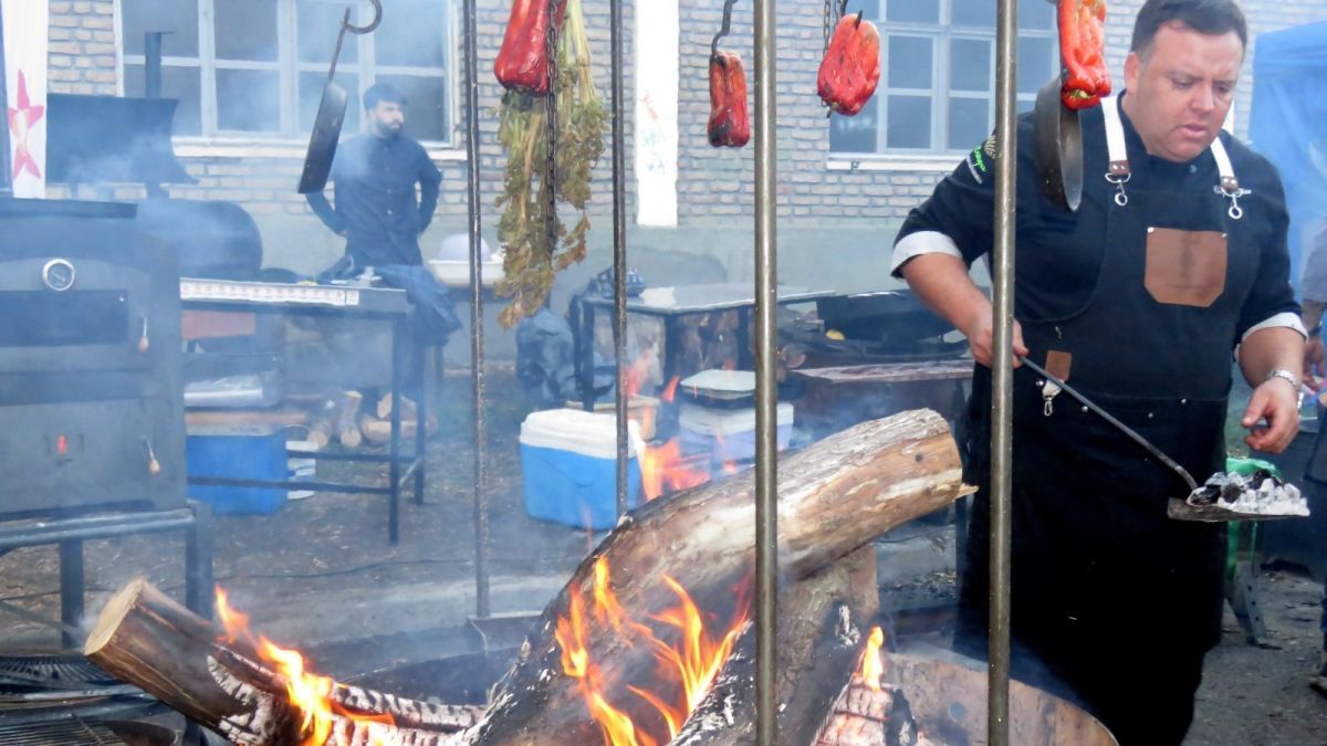 Todo un éxito la primera jornada del Casteando Sabores en Junín de los Andes