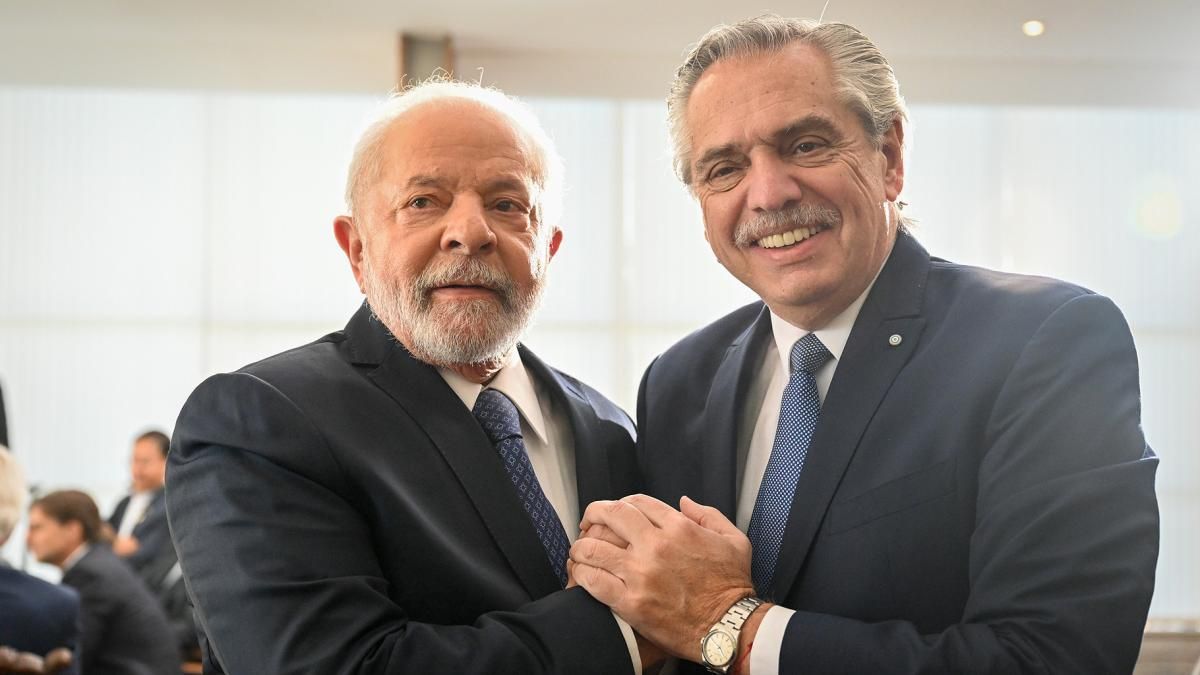 Alberto Fernández participa en la cumbre de presidentes de la Unasur en Brasilia 