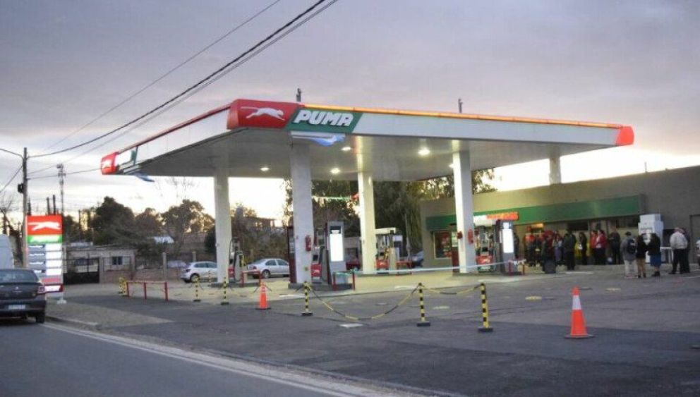 Puso primera la nueva Puma de Senillosa, la estación de servicio que promete satisfacer de combustible a los habitantes (y ayudar al crecimiento de la región)