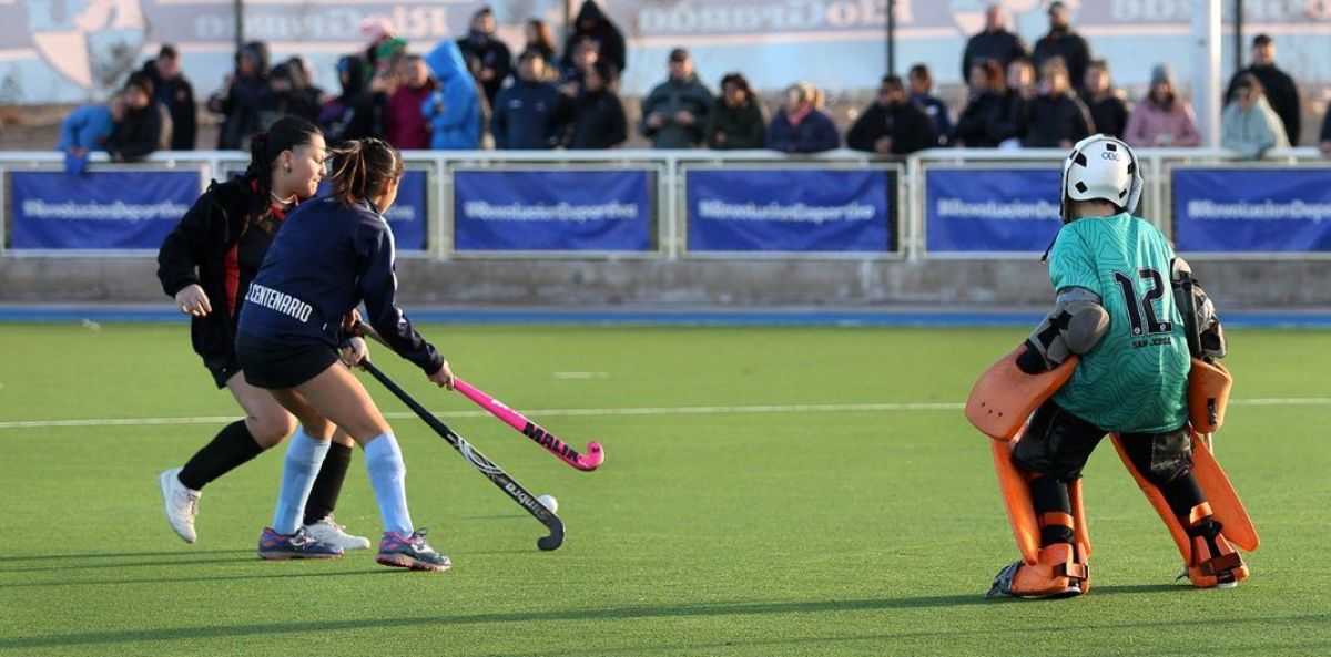 Quedó inaugurada la nueva cancha de hockey con base de agua