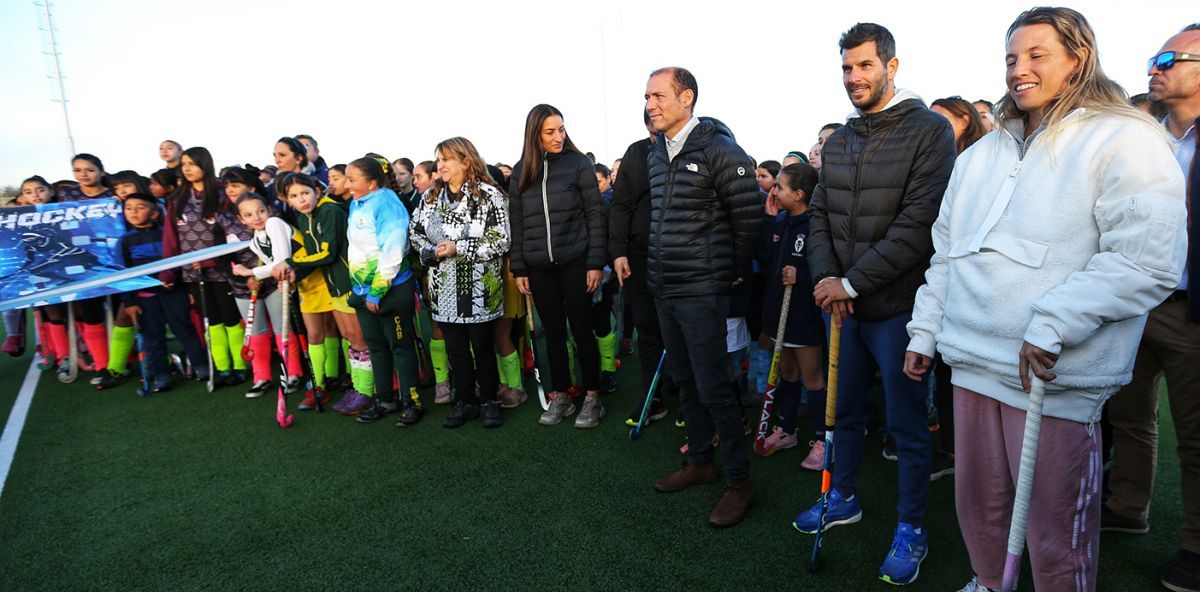 Quedó inaugurada la nueva cancha de hockey con base de agua